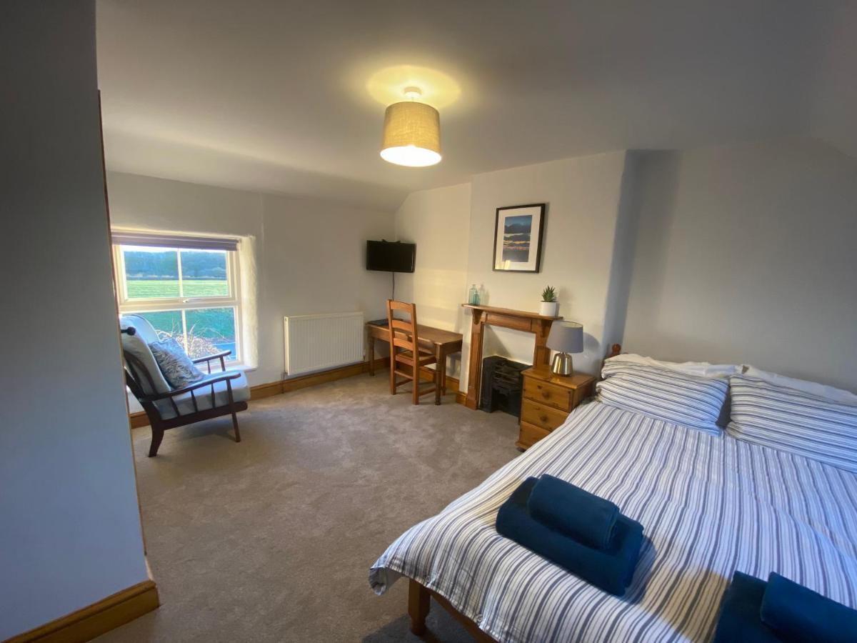 Little Hilton Farm Bed & Breakfast *